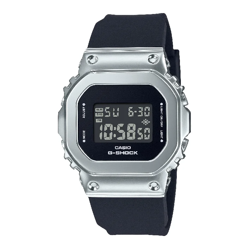 smartwatches for men with advanced GPS and sports modes -GMS5600-1D